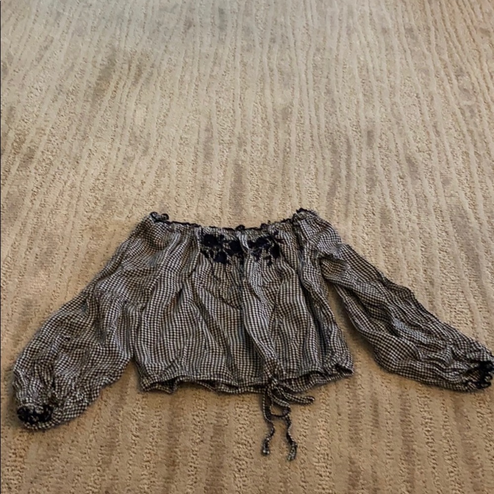 hollister off the shoulder long sleeve shirt